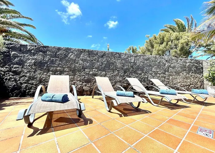 Playas Blanca Pool Private Villa *